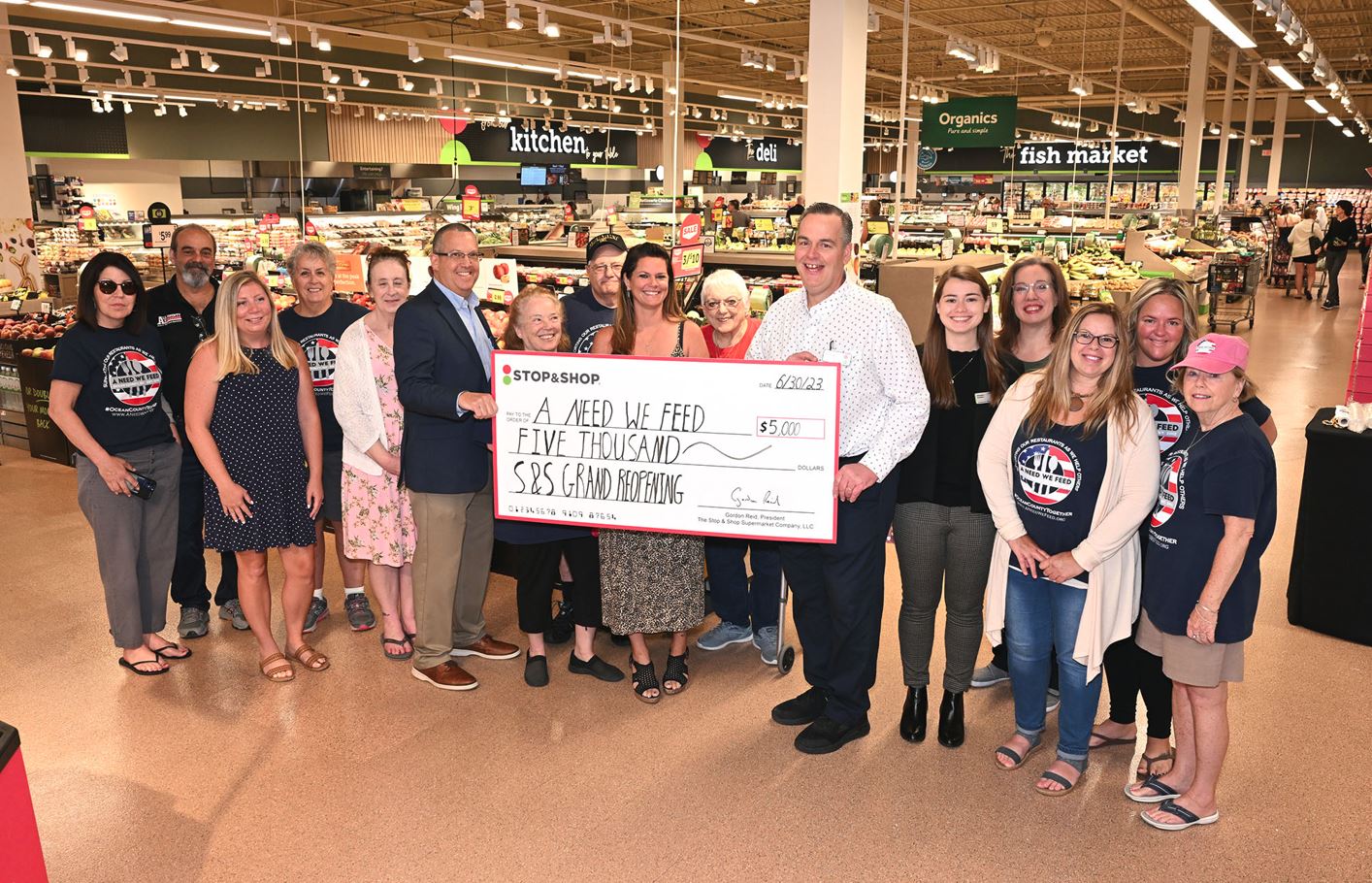 Stop and Shop Presents Generous Donation During Reopening Celebration in Toms River, NJ